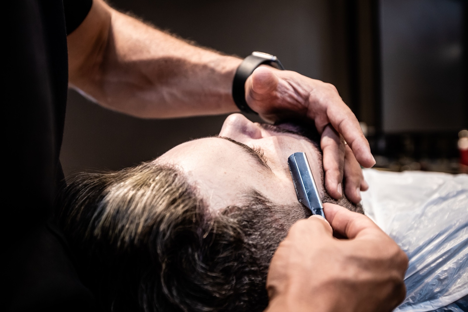 Rasage traditionnel au coupe-chou